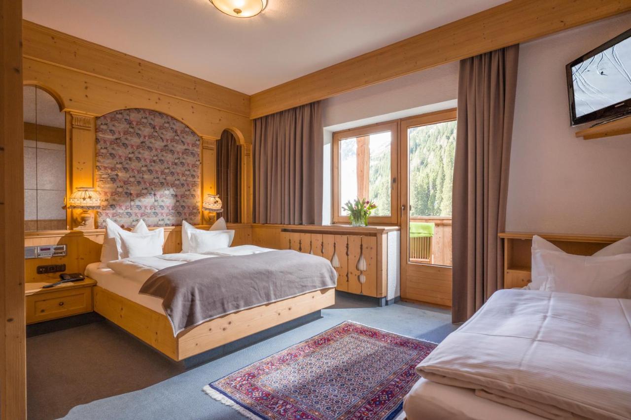 Hotel Almhof Hochfügen Extérieur photo