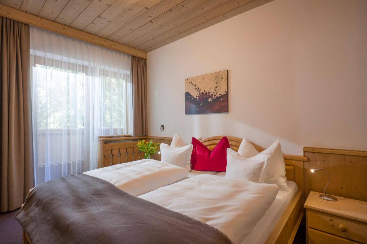 Hotel Almhof Hochfügen Extérieur photo