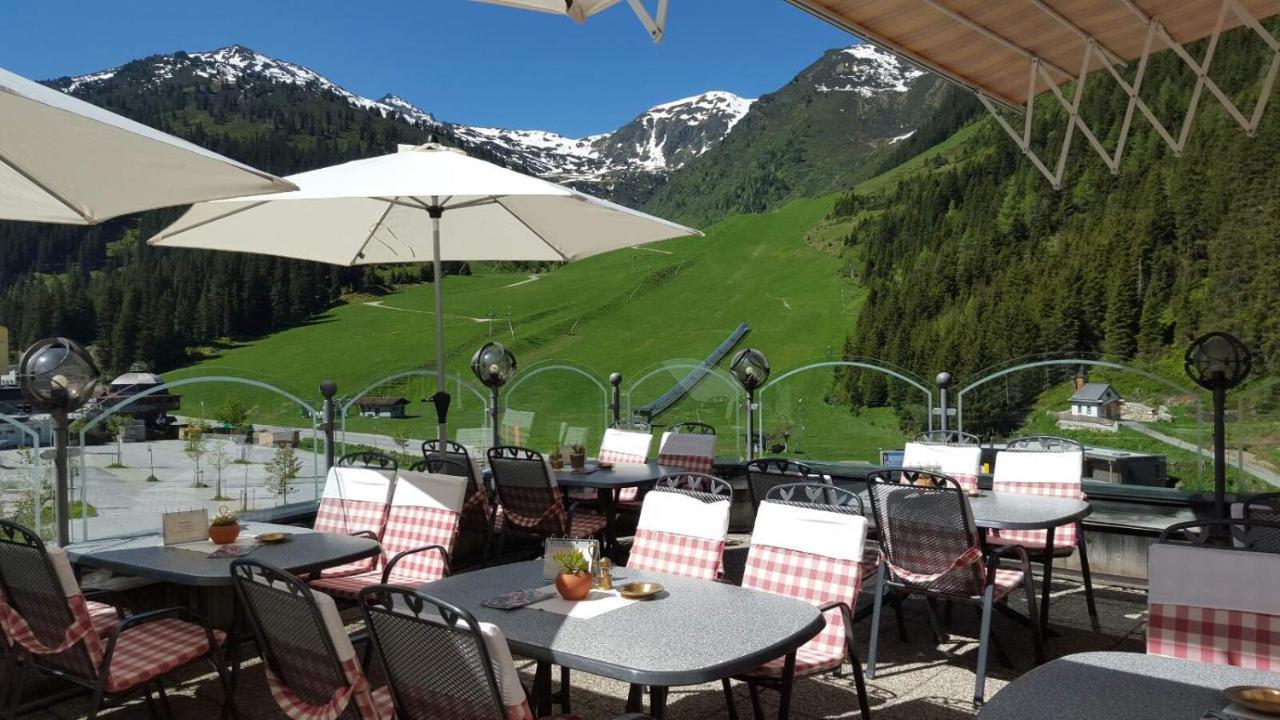 Hotel Almhof Hochfügen Extérieur photo